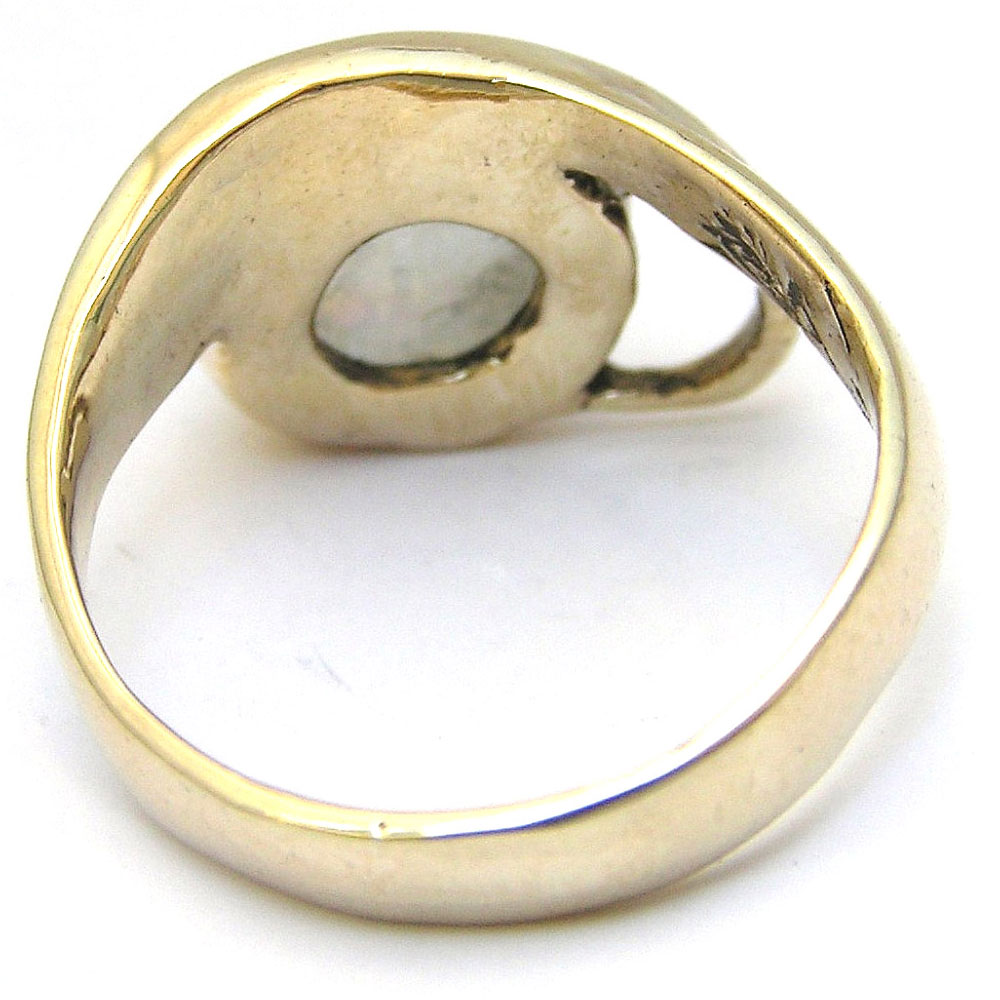 gold gemstone rings