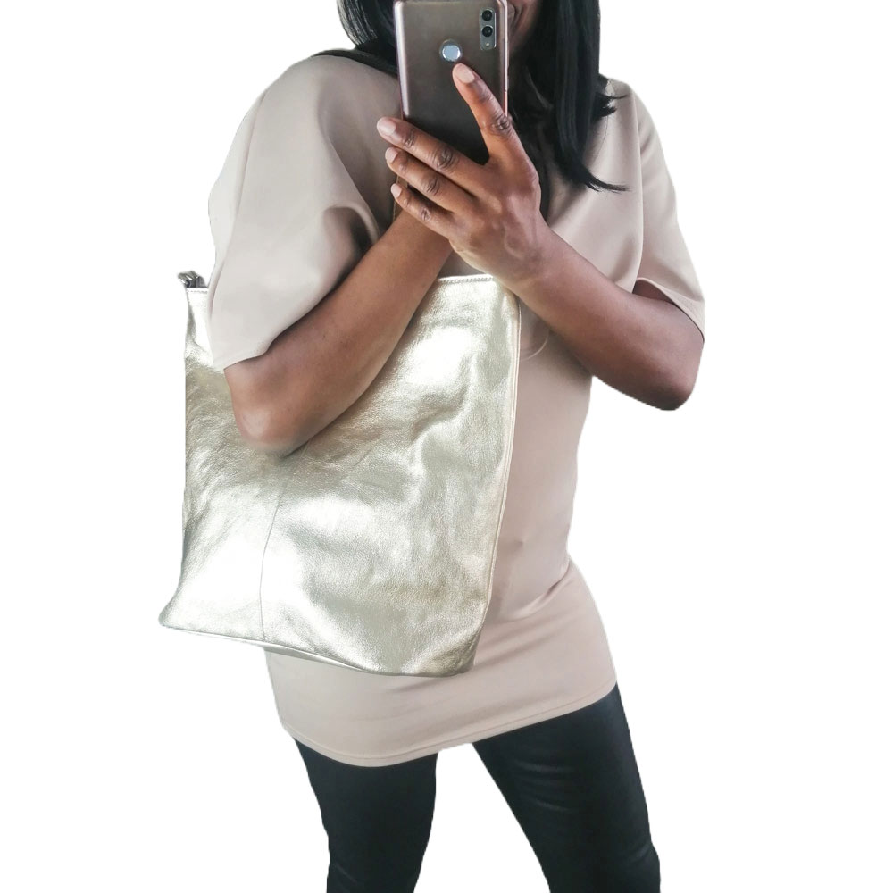 shoulder tote