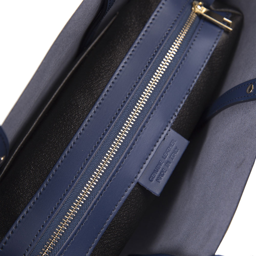 shoulder tote