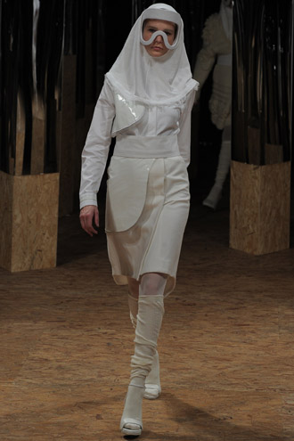 Isabell Yalda Hellysaz